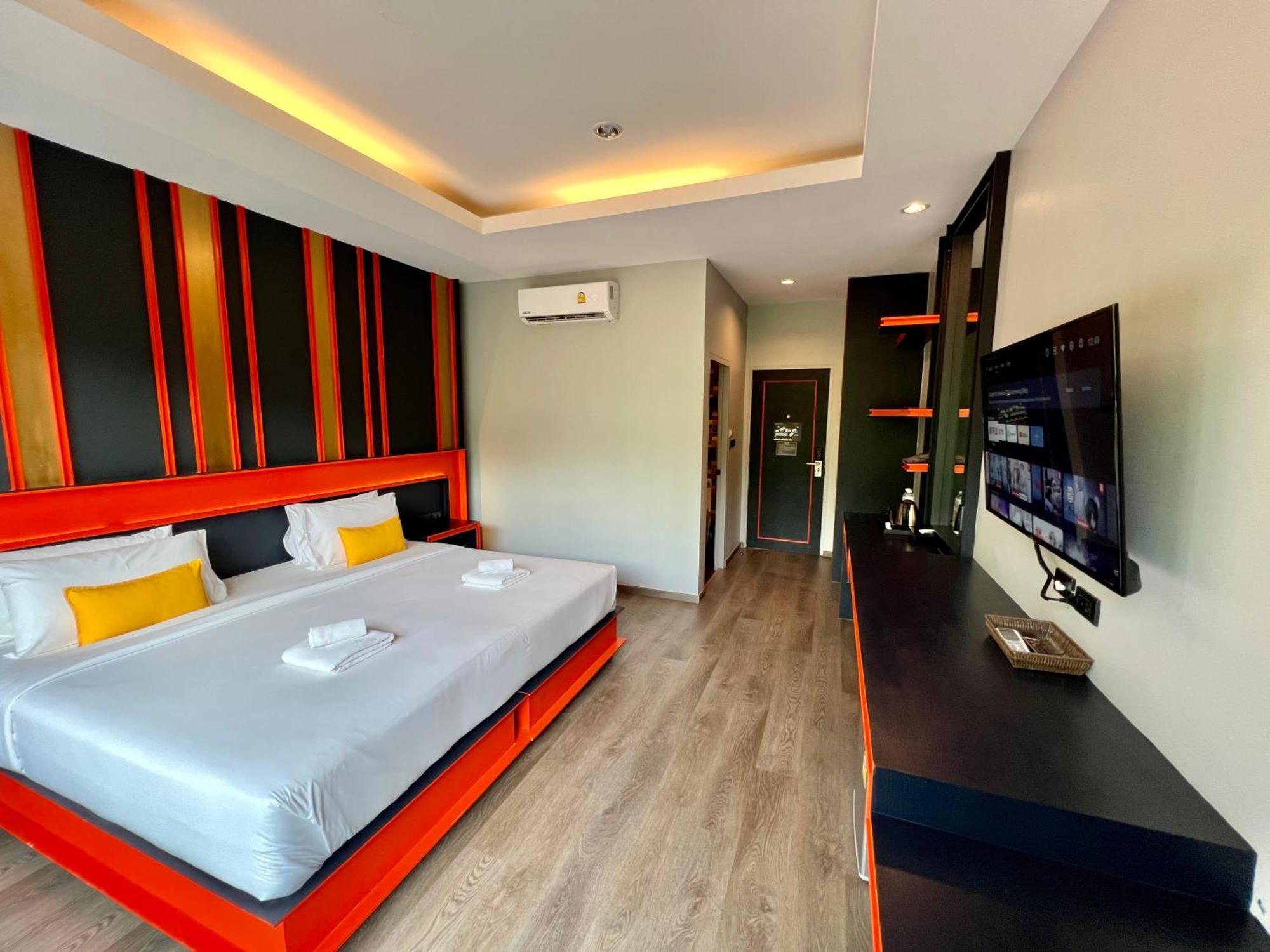 Wow Phuket Otel Dış mekan fotoğraf